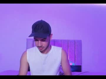 Apologray__ Chaturbate stream image from April 10, 2026