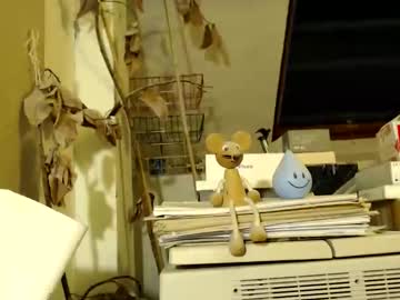 Cheekylilchappy Chaturbate stream image from April 10, 2026