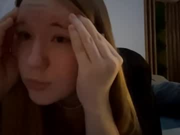 Teneshaalthiser Chaturbate stream image from April 10, 2026