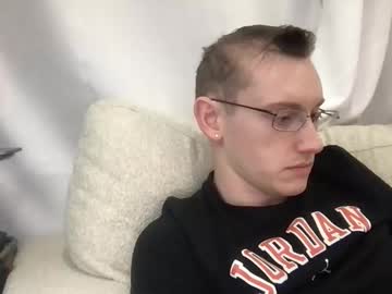Bi_Inboston Chaturbate stream image from April 10, 2026