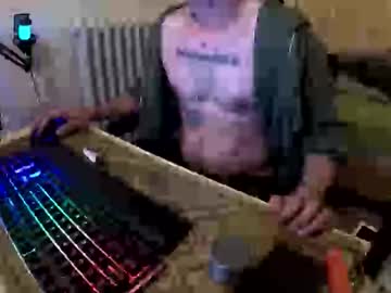 Bsinner204 Chaturbate stream image from April 10, 2026