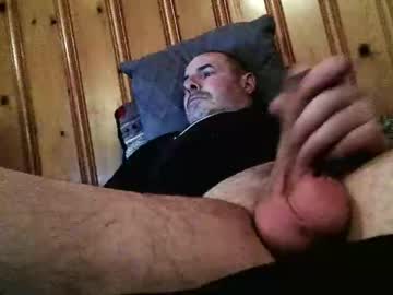 Danwick69 Chaturbate stream image from April 10, 2026