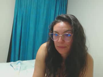 Vickyjuice1 Chaturbate stream image from April 10, 2026