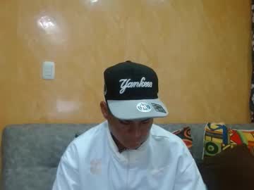 Latin_11in Chaturbate stream image from April 10, 2026