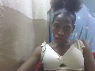 Edwige770943 Chaturbate stream image from April 10, 2026