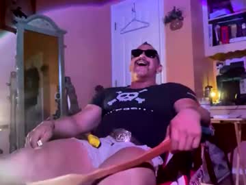 Lljoey84 Chaturbate stream image from April 10, 2026