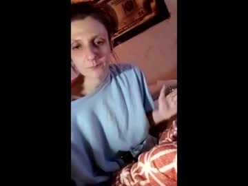 Dukenbettykinks Chaturbate stream image from April 10, 2026