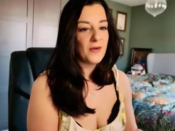 Yourcassiexo Chaturbate stream image from April 10, 2026