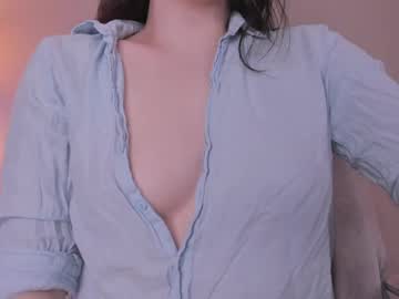Fatinsey Chaturbate stream image from April 10, 2026