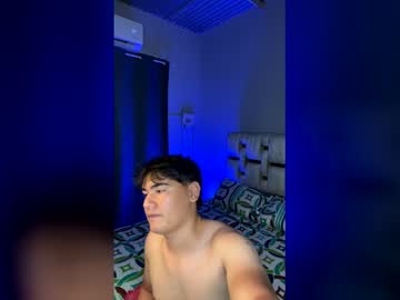 Andruetx Chaturbate stream image from April 10, 2026