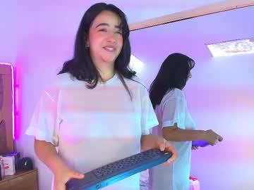 Bella_Swwan_ Chaturbate stream image from April 10, 2026
