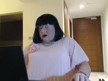 Suzannebanci Chaturbate stream image from April 10, 2026
