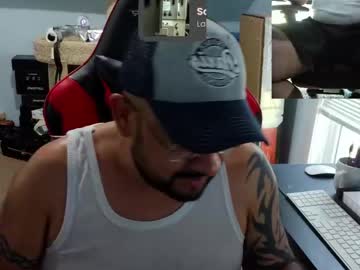 Latinlove83 Chaturbate stream image from April 10, 2026