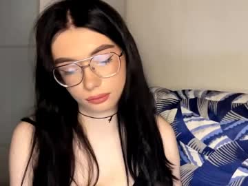Shellierosenau Chaturbate stream image from April 10, 2026