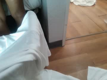 8rown Chaturbate stream image from April 10, 2026