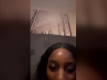Likklemissce Chaturbate stream image from April 10, 2026