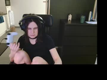 Softieskye Chaturbate stream image from April 10, 2026