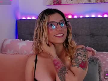Anntonellalee Chaturbate stream image from April 10, 2026