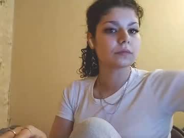 Kaeaglin Chaturbate stream image from April 10, 2026
