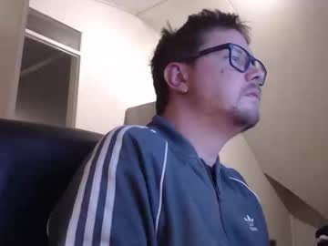 Chillzonecam Chaturbate stream image from April 10, 2026