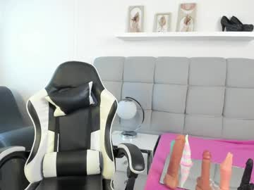 Chlooe_Zoe Chaturbate stream image from April 10, 2026