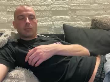 Rotteei1 Chaturbate stream image from April 10, 2026