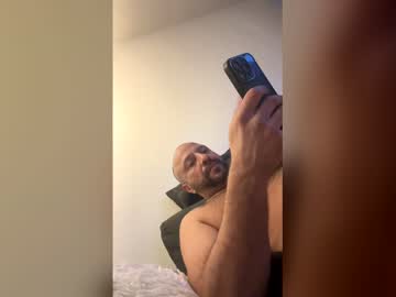 Gianloveumore Chaturbate stream image from April 11, 2026