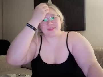 Piggyrose Chaturbate stream image from April 11, 2026