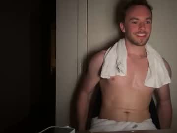 Eeinla Chaturbate stream image from April 11, 2026