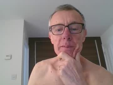 Danielcoxone Chaturbate stream image from April 11, 2026