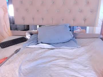Lunna__Tylor Chaturbate stream image from April 11, 2026