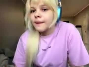 Raguellipscombe Chaturbate stream image from April 11, 2026