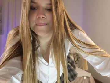 Vikkylu Chaturbate stream image from April 11, 2026