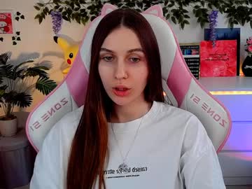 Alicecharmy Chaturbate stream image from April 11, 2026