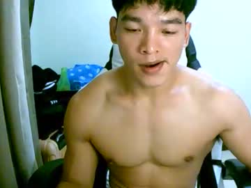 Gymnasmenos Chaturbate stream image from April 11, 2026