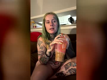 Tatmamabear Chaturbate stream image from April 11, 2026