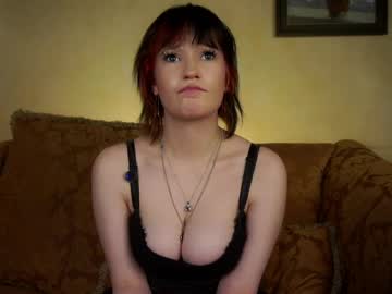 Elviewagler Chaturbate stream image from April 11, 2026