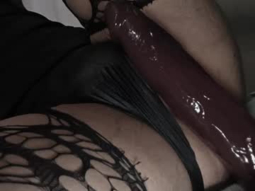 Neverenough222 Chaturbate stream image from April 11, 2026