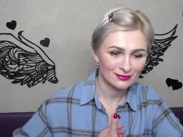 Oliviahorst Chaturbate stream image from April 11, 2026