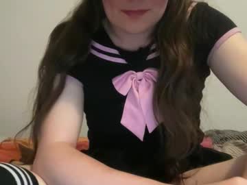 Sissylauragray Chaturbate stream image from April 11, 2026