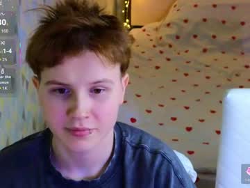 Lovelygirllss Chaturbate stream image from April 11, 2026