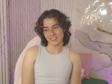 Ariell_Tay Chaturbate stream image from April 11, 2026