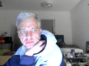 Coma852918 Chaturbate stream image from April 11, 2026