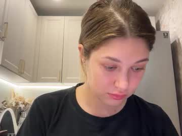 Kylieblond Chaturbate stream image from April 11, 2026