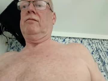 Panda320 Chaturbate stream image from April 11, 2026