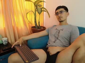 Versatileguuy Chaturbate stream image from April 11, 2026
