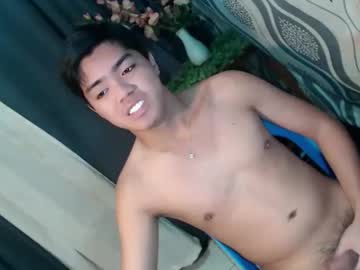 _Cumwithrussel Chaturbate stream image from April 11, 2026