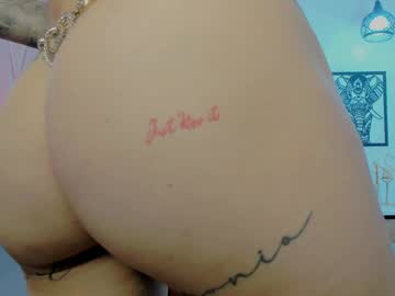 Mia_Reyesjs Chaturbate stream image from April 11, 2026