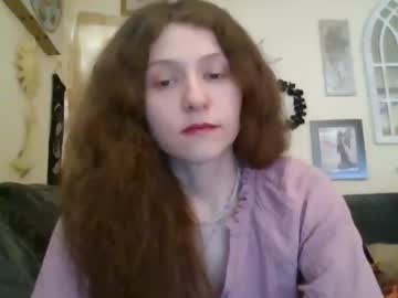 Queencrimsonlvx Chaturbate stream image from April 12, 2026