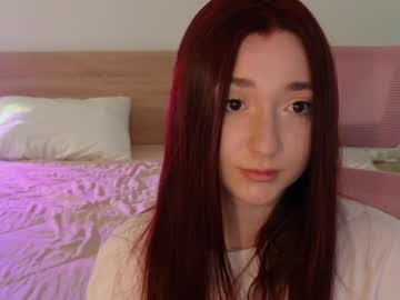 Mencialo Chaturbate stream image from April 12, 2026